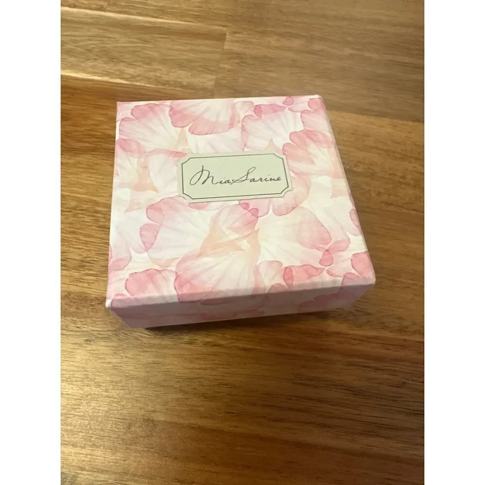 Mia Sarine Necklace New In Box
